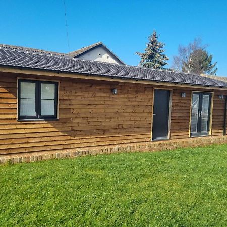 The Birch Lodge Located In Pegsdon Hexton Екстер'єр фото