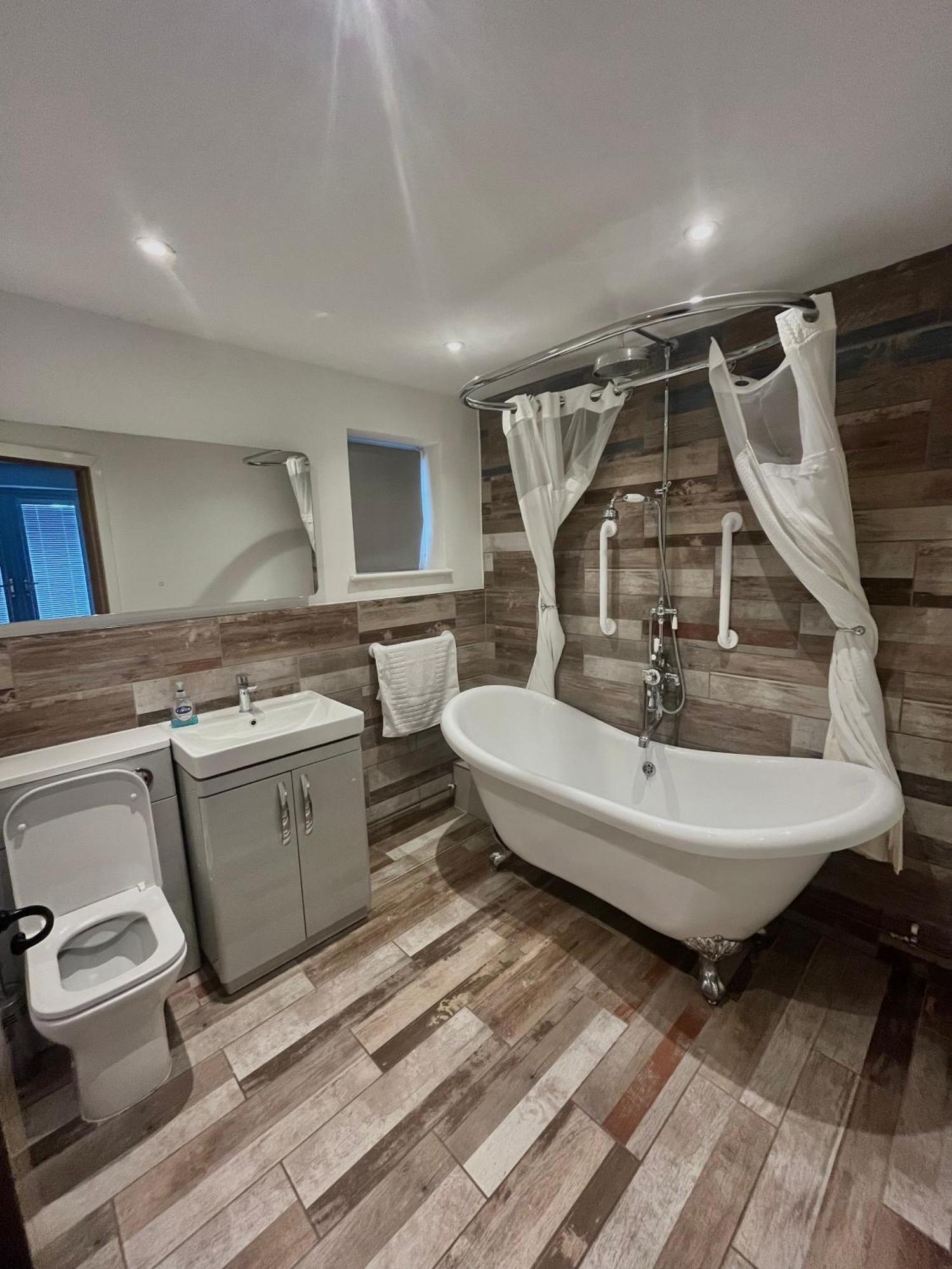 The Birch Lodge Located In Pegsdon Hexton Екстер'єр фото