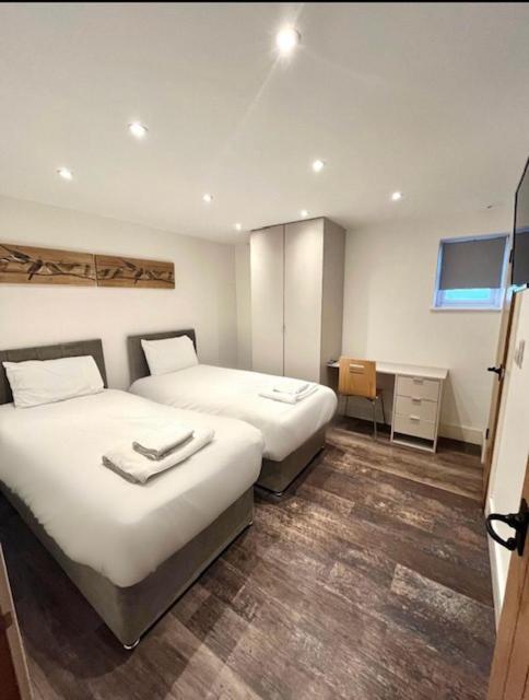The Birch Lodge Located In Pegsdon Hexton Екстер'єр фото